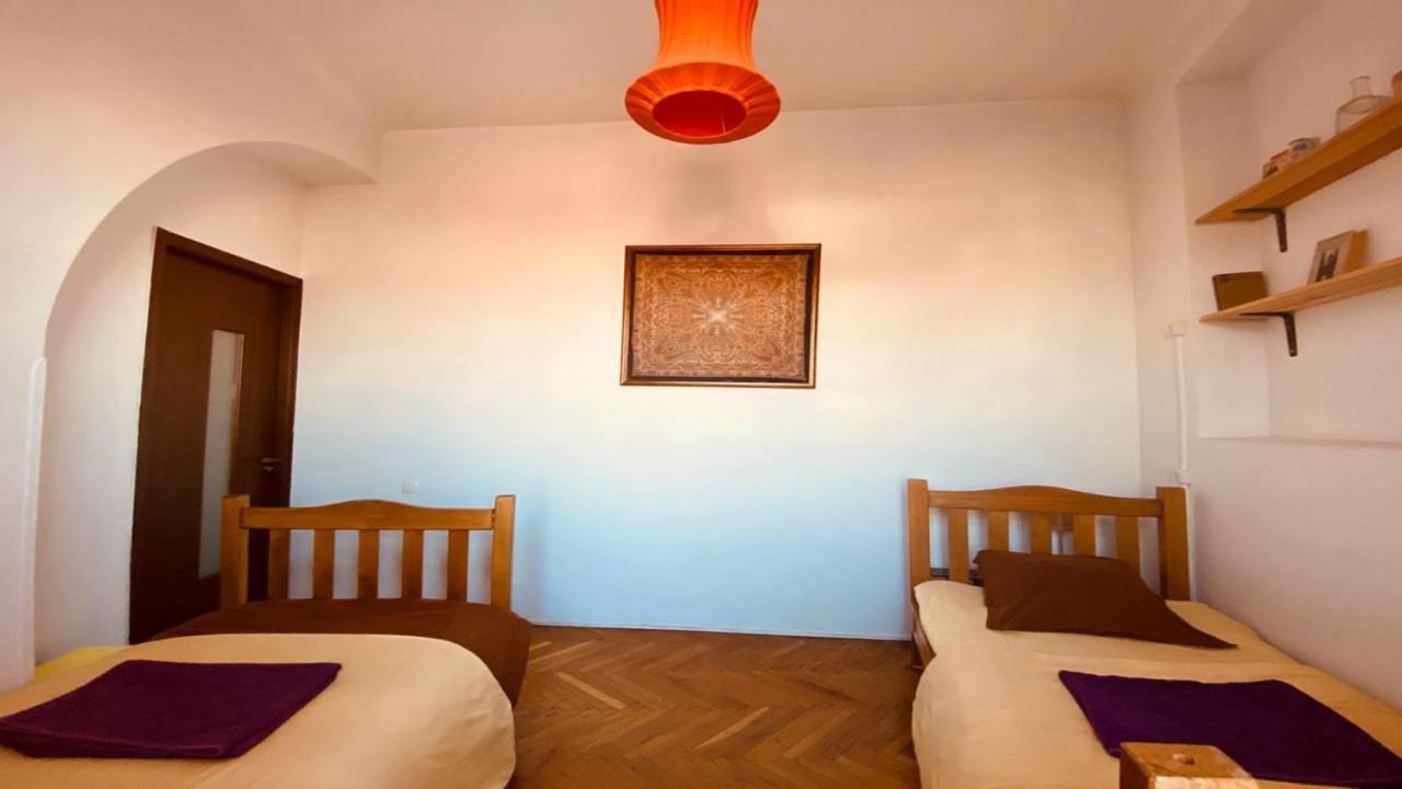 Namaste Hostel Tbilisi Exterior photo